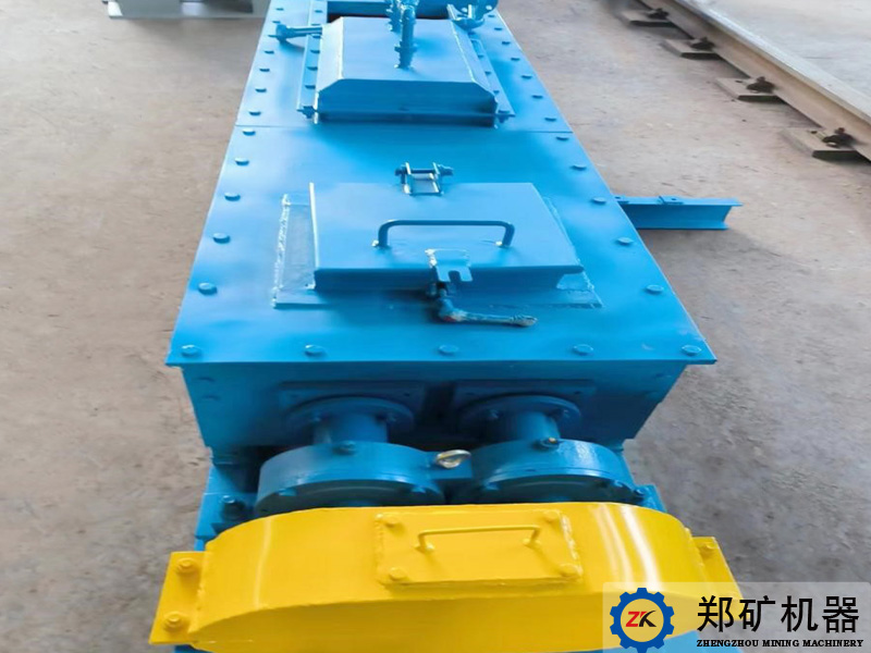 鎮(zhèn)江某精密雙軸攪拌機設備